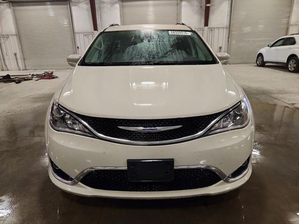 2017 CHRYSLER PACIFICA Touring L Plus