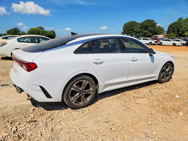2022 KIA K5