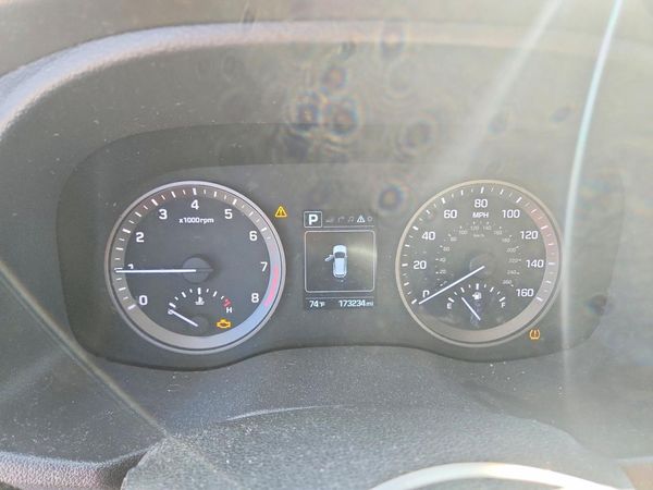 2016 HYUNDAI TUCSON