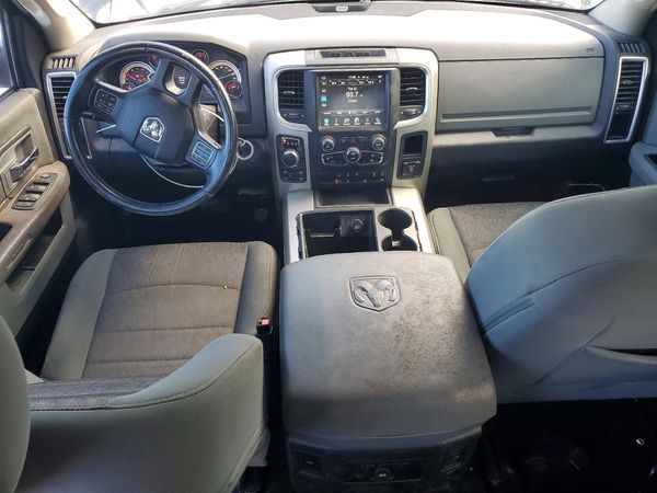 2015 RAM 1500 SLT