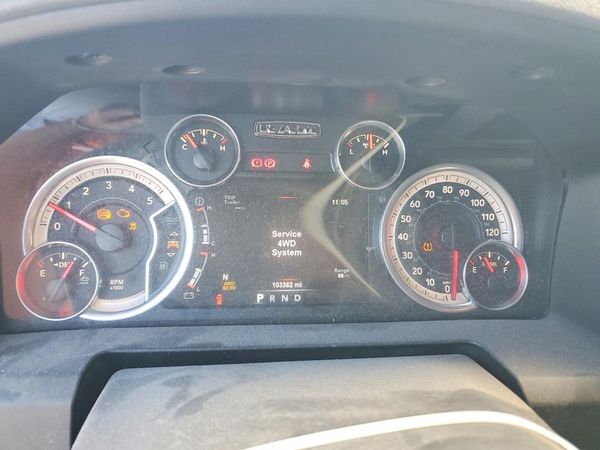2015 RAM 1500 SLT