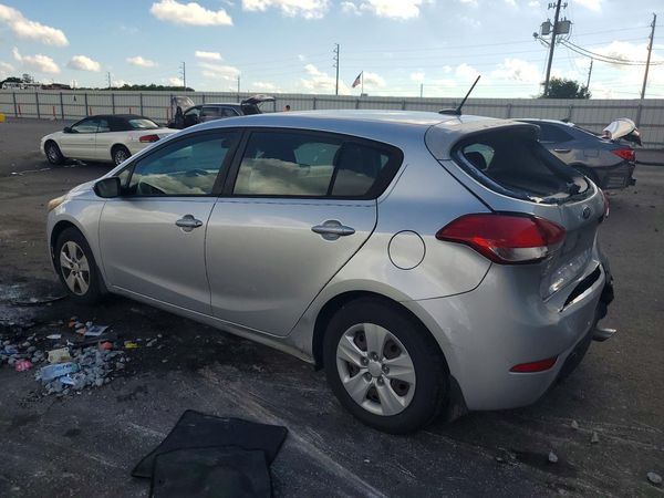 2018 KIA FORTE5 LX
