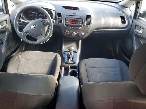 2018 KIA FORTE5 LX