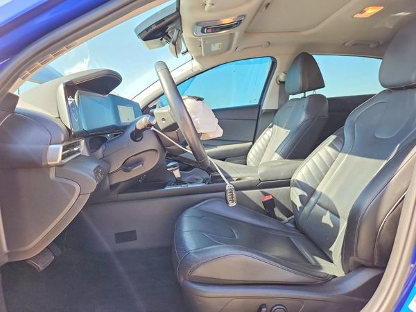 2023 HYUNDAI ELANTRA Limited