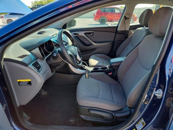2016 HYUNDAI ELANTRA — DENT
