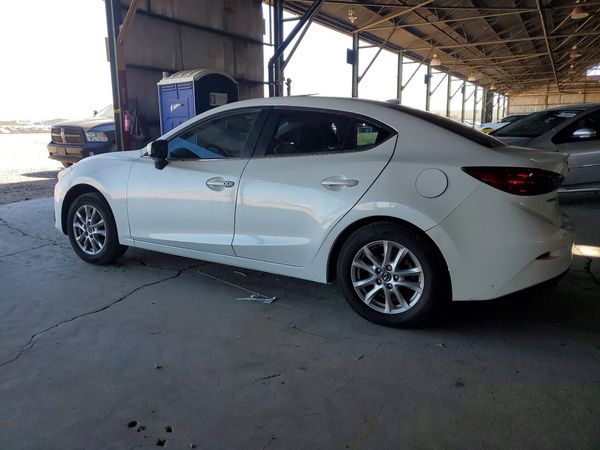 2016 MAZDA 3 SE