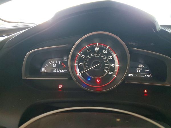 2016 MAZDA 3 SE
