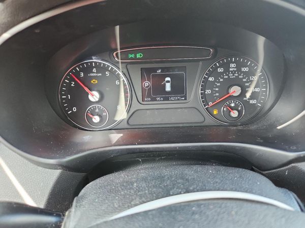 2016 KIA SORENTO L / LX
