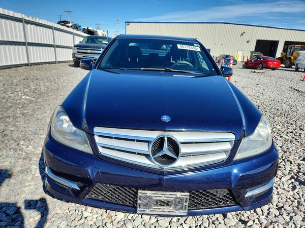 2013 MERCEDES-BENZ C C300