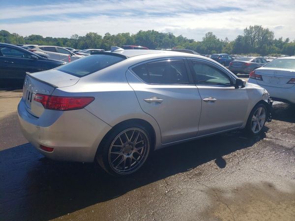 2013 ACURA ILX 20 TECH — PSRA