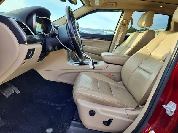 2020 JEEP CHEROKEE Limited — DENT