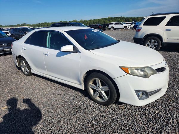2012 TOYOTA CAMRY — Passenger 3/4