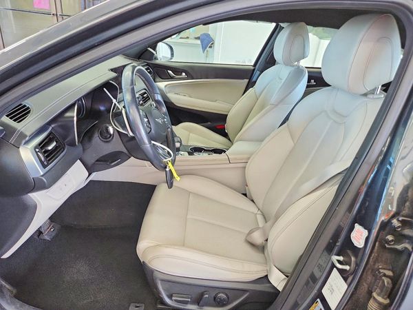 2023 GENESIS G70