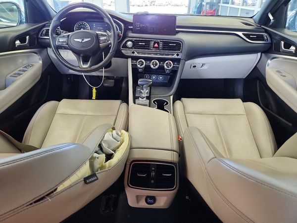 2023 GENESIS G70