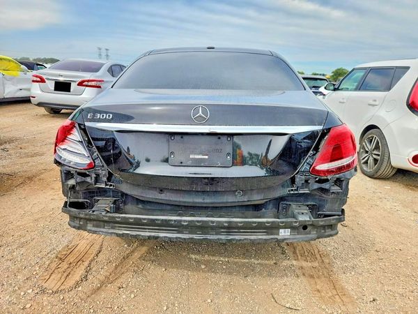 2017 MERCEDES-BENZ E