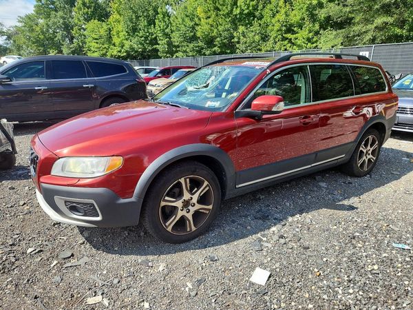 2013 VOLVO XC70