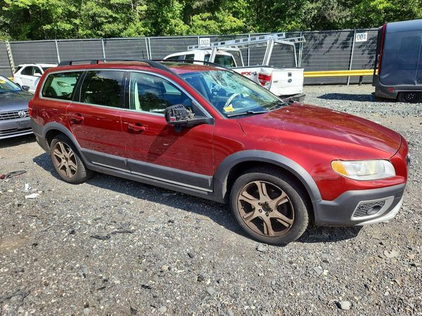 2013 VOLVO XC70