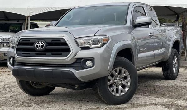 2016 TOYOTA TACOMA