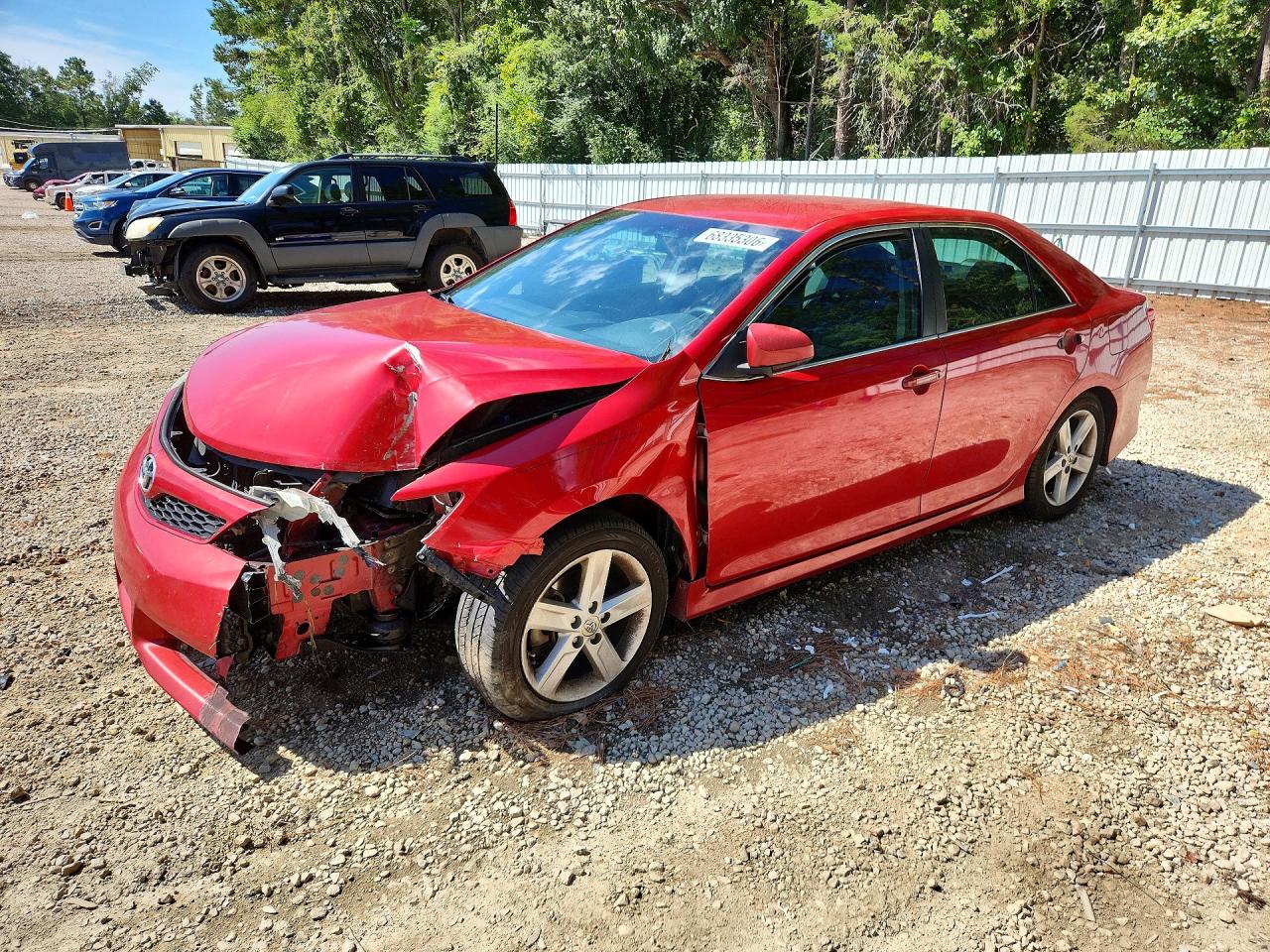 2013 TOYOTA CAMRY — Front 3/4
