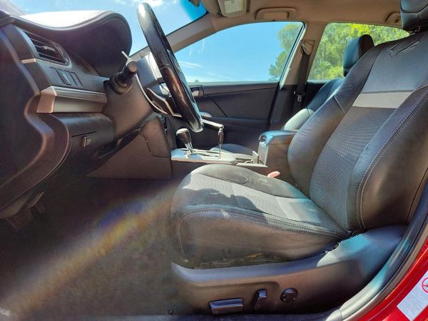 2013 TOYOTA CAMRY — DENT