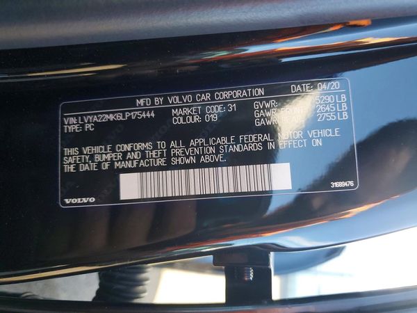 2020 VOLVO S90 Momentum