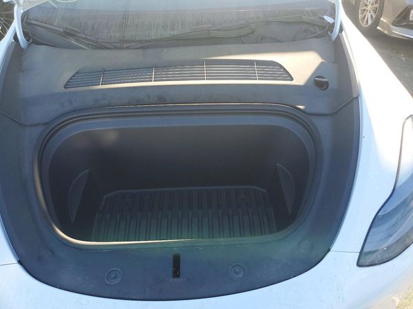 2024 TESLA MODEL Y — Engine bay