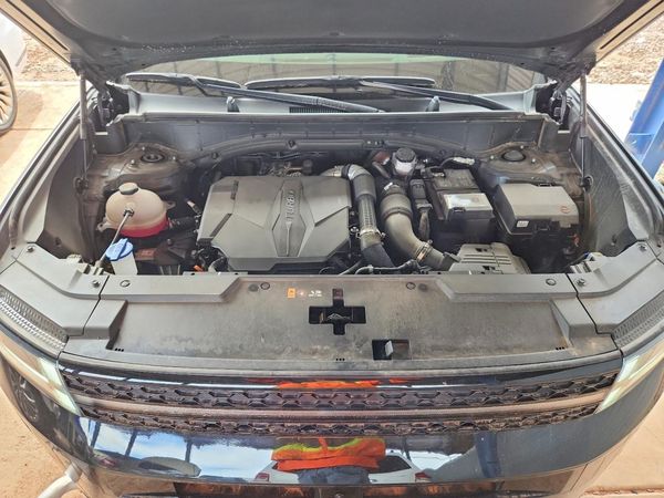 2024 HYUNDAI SANTA FE Calligraphy — Engine bay