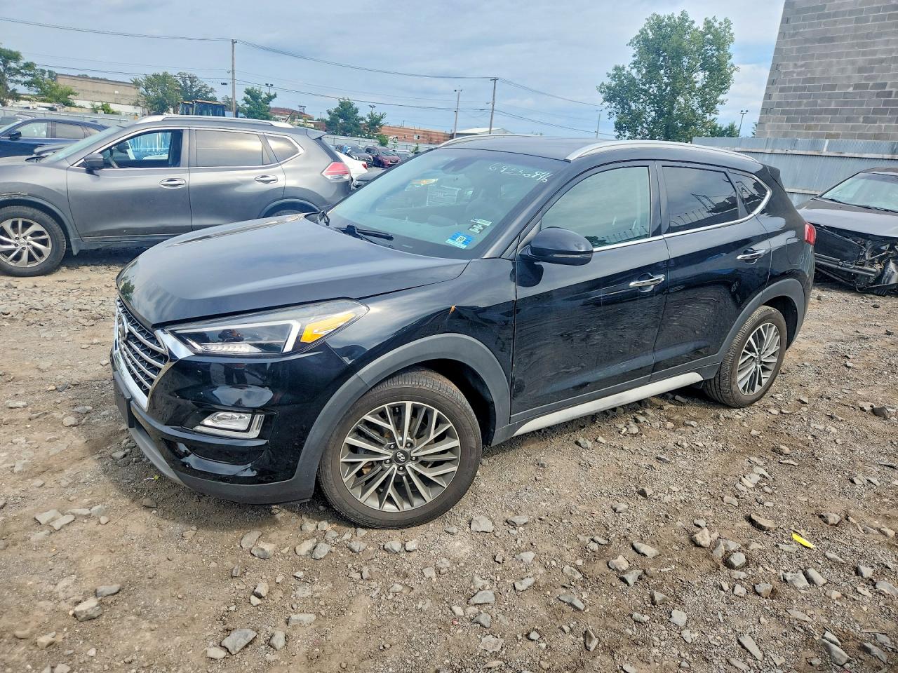 2020 HYUNDAI TUCSON — Front 3/4
