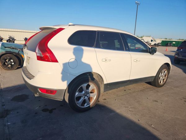 2013 VOLVO XC60