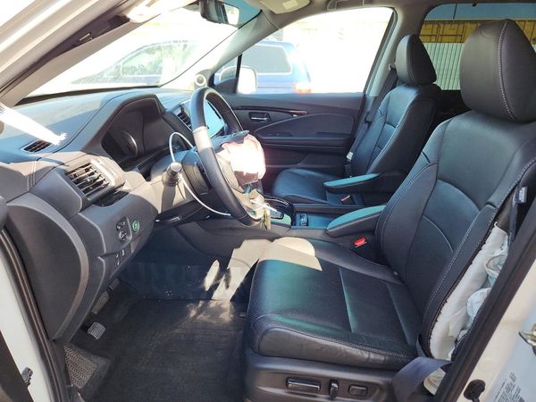 2021 HONDA PILOT — DENT