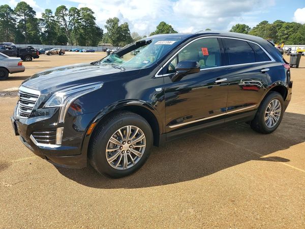 2017 CADILLAC XT5