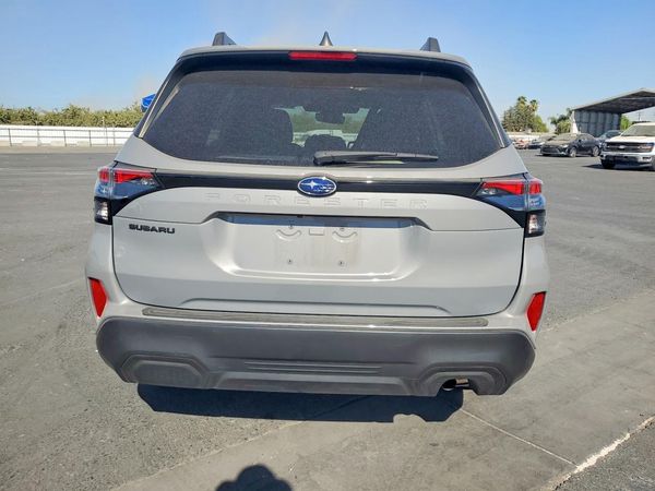 2025 SUBARU FORESTER Premium