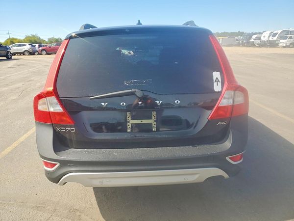 2012 VOLVO XC70