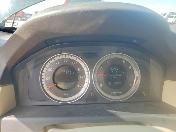 2012 VOLVO XC70