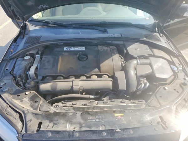 2012 VOLVO XC70