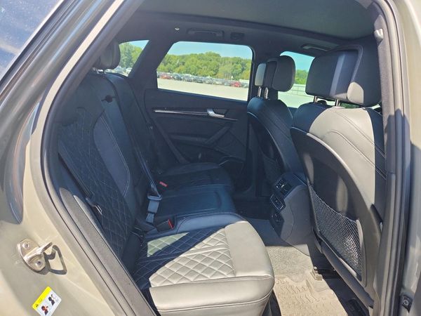 2023 AUDI SQ5 quattro Premium Plus