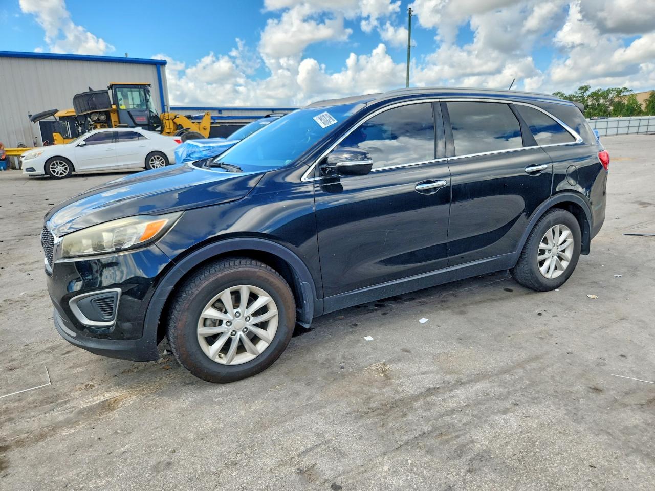 2016 KIA SORENTO L / LX