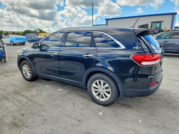 2016 KIA SORENTO L / LX