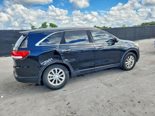 2016 KIA SORENTO L / LX