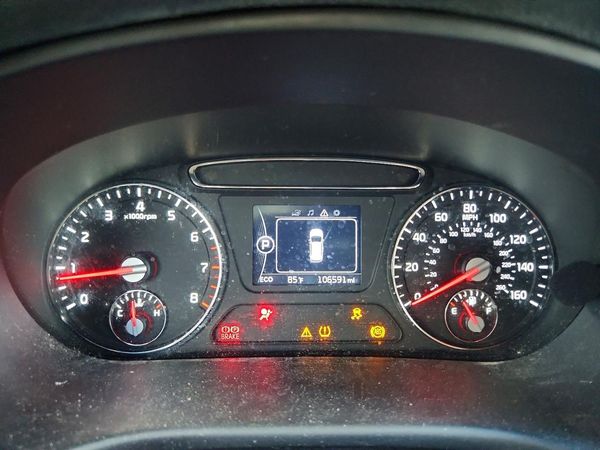 2016 KIA SORENTO L / LX