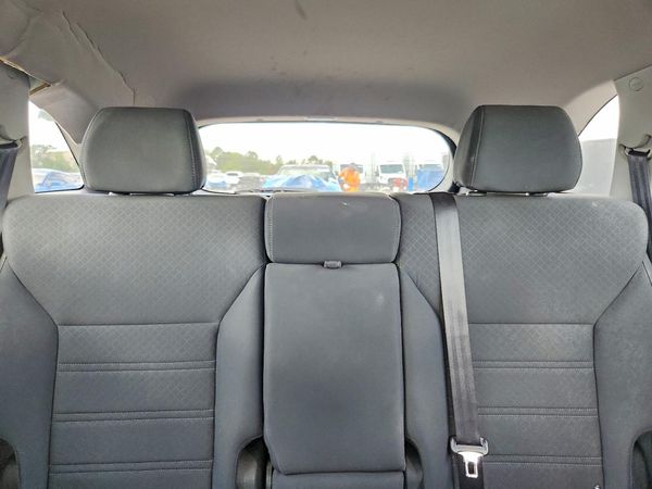 2016 KIA SORENTO L / LX