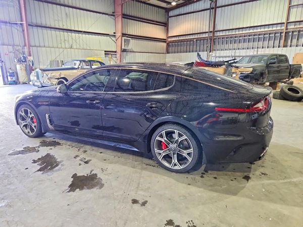2020 KIA STINGER GT1