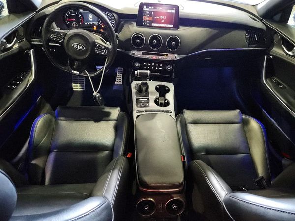 2020 KIA STINGER GT1