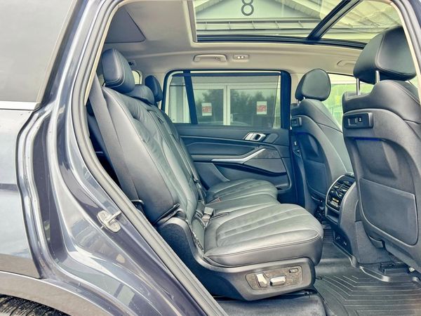 2020 BMW X7