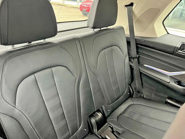 2020 BMW X7