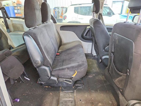 2013 DODGE GRAND CARAVAN SE