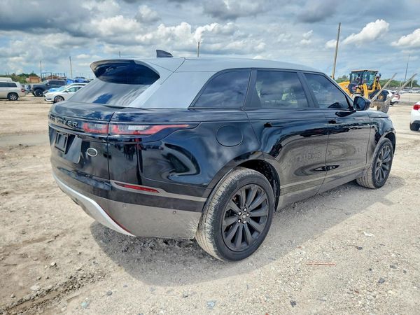 2019 LAND ROVER RANGE ROVER VELAR R-Dynamic SE