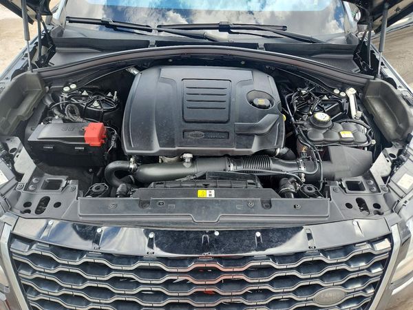 2019 LAND ROVER RANGE ROVER VELAR R-Dynamic SE