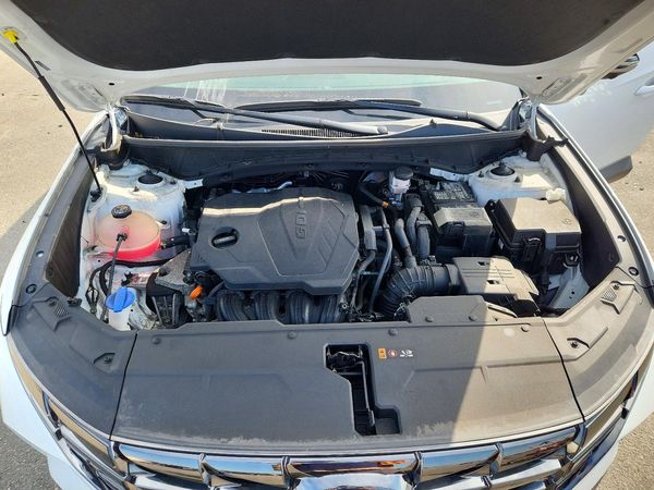 2022 HYUNDAI TUCSON Limited — Engine bay