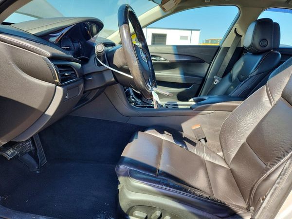 2013 CADILLAC ATS — DENT